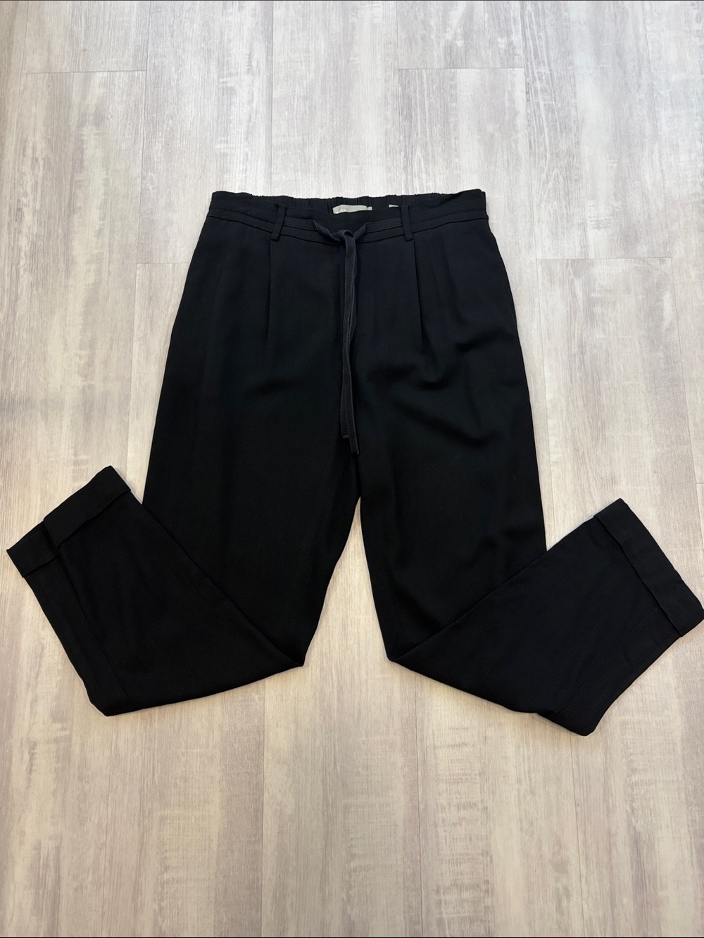 Vince. Black Relaxed Drawstring Pants. Tie waist. Cuffed hem. Pleated. Pockets